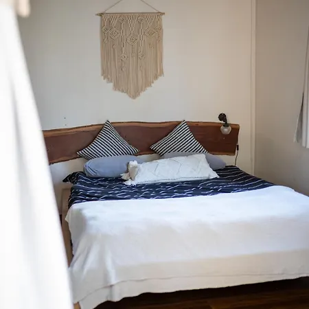 Gate Away B&B Units - המקום באל רום Exterior photo